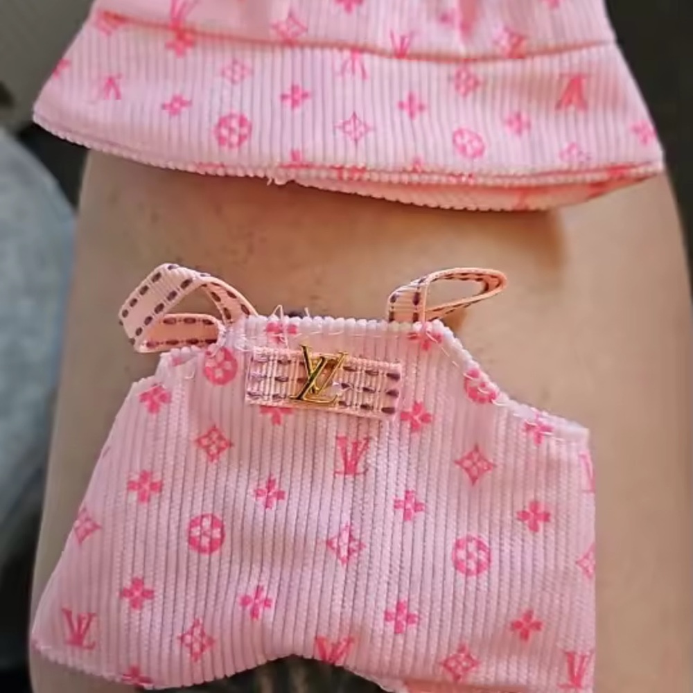 Louis Vuitton Pink outfit for labubu Plush Character - Picture 2 of 10